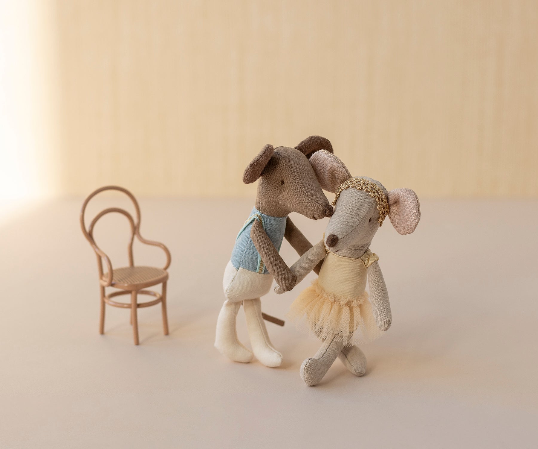 Maileg Dance Theater Mouse Romeo & Juliet