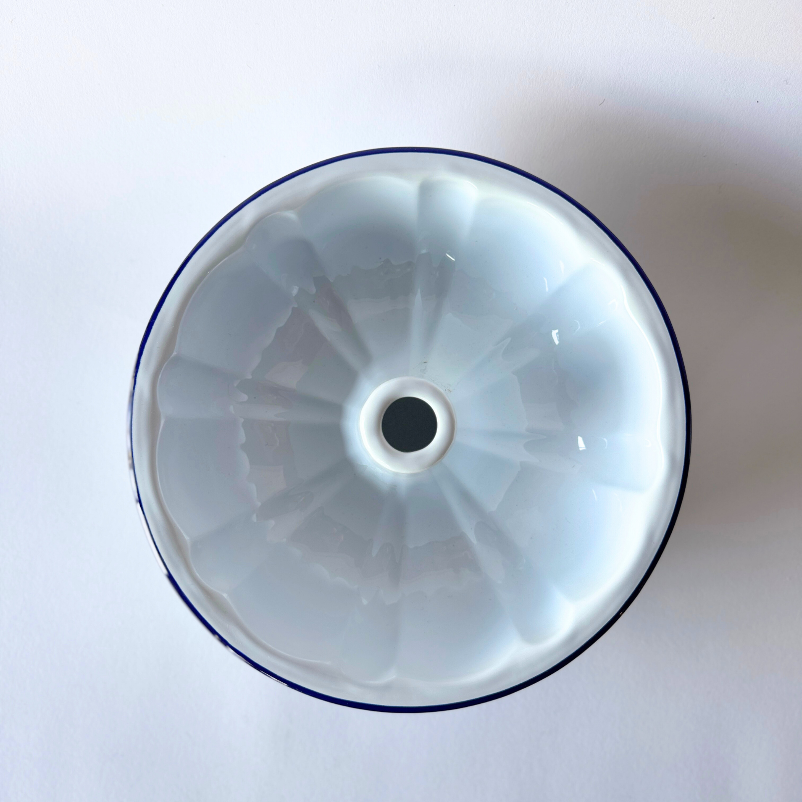 Falcon Enamelware - Bunt Pan