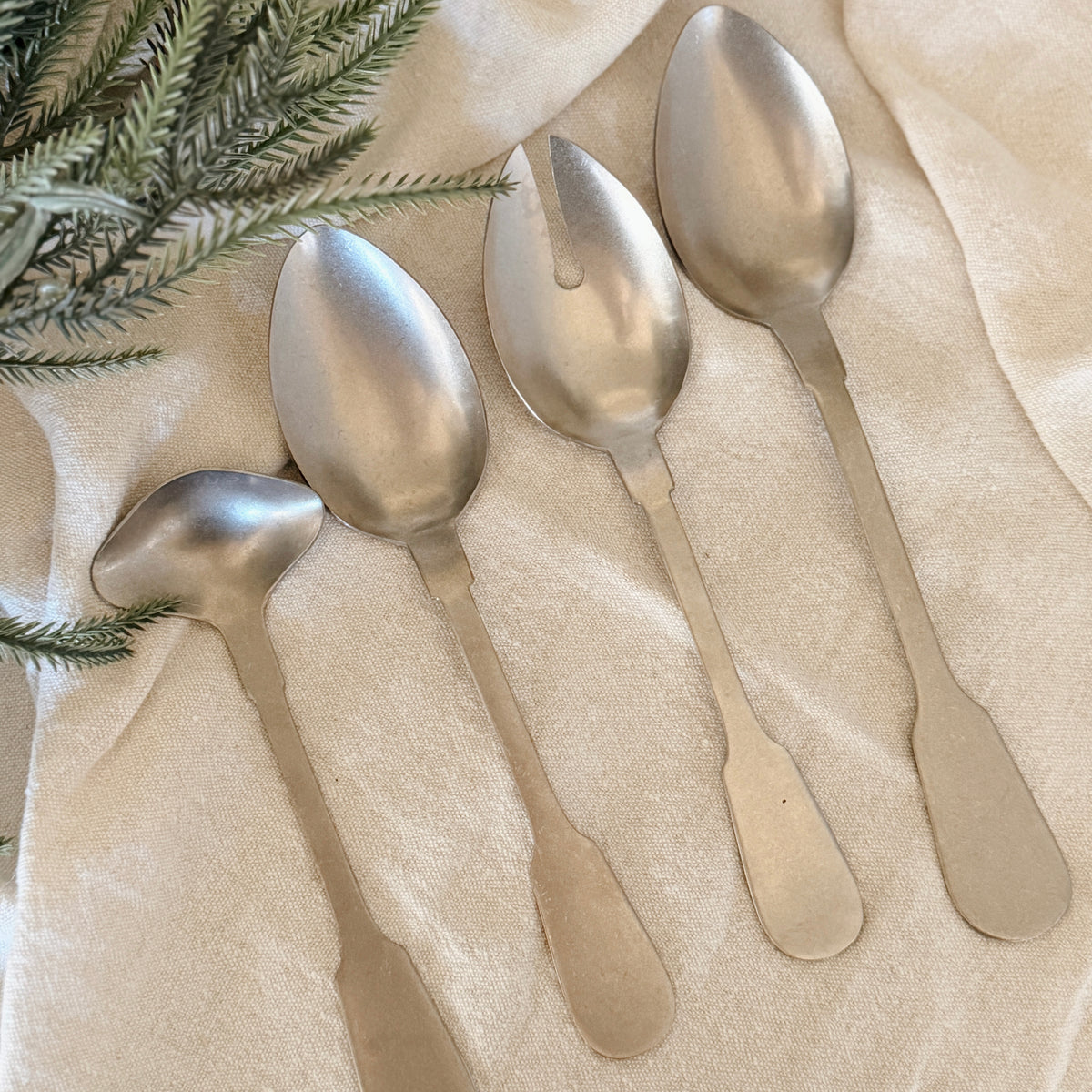 Costa Nova  Hostess Set