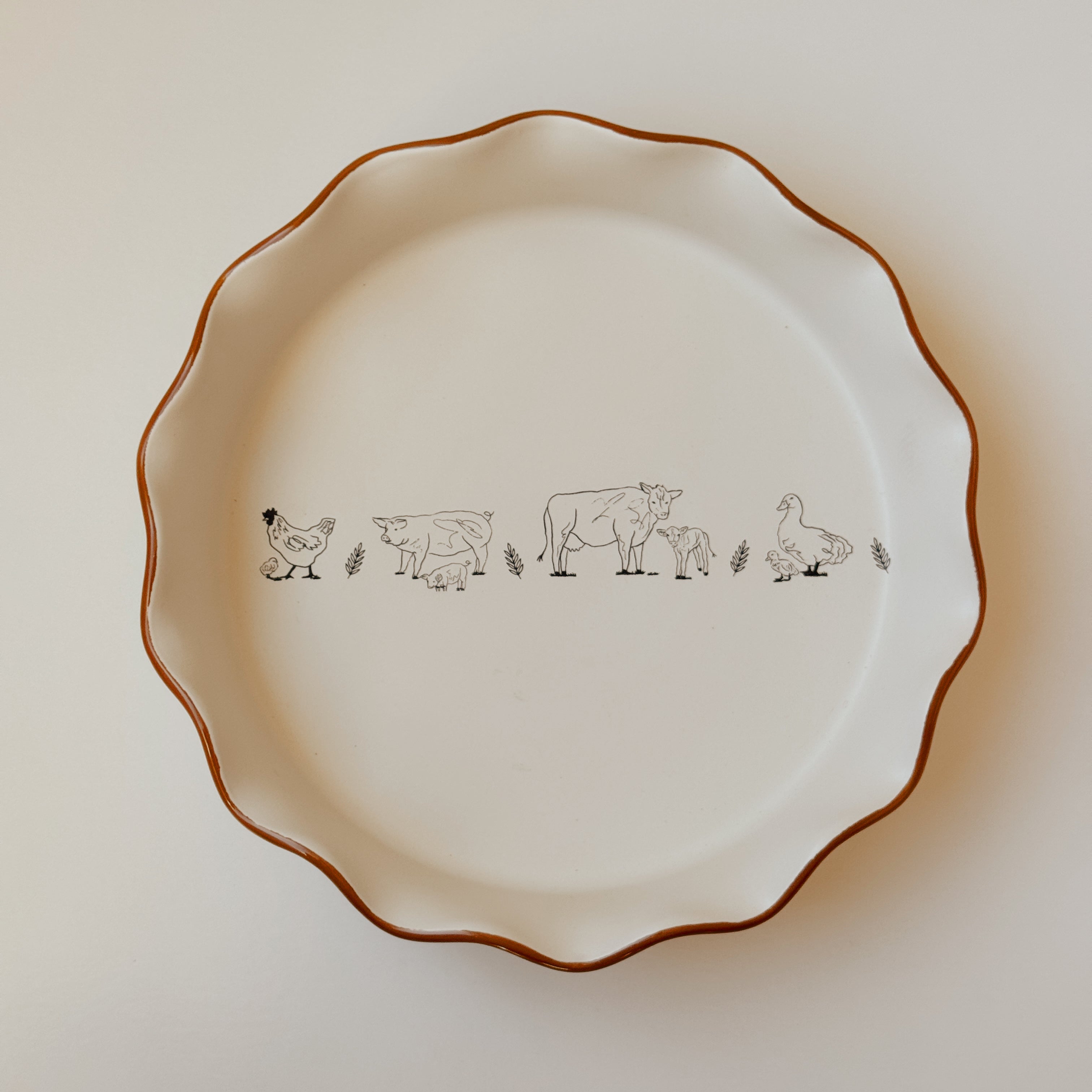 Woodbury Whimsical Pie DIsh