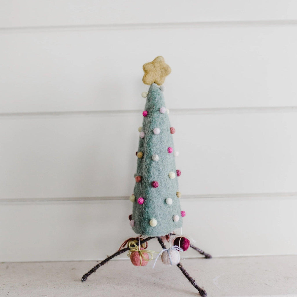 En Gry & Sif - Holiday Tree with Presents - Grace & Company