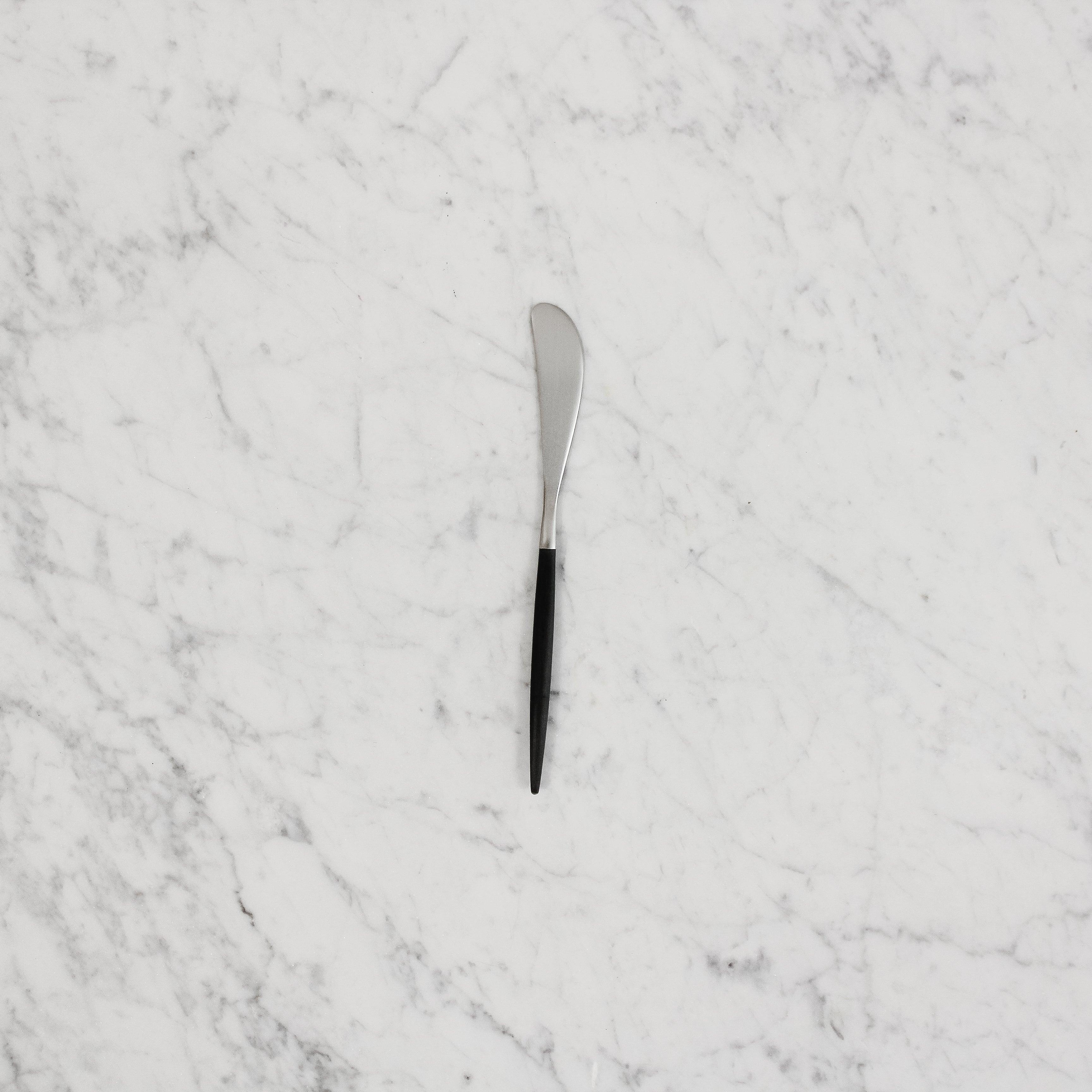 cutipol "goa" butter knife with black handle
